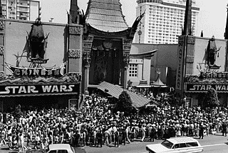 “Star Wars” (o lo que ahora conocemos como el “Episodio IV”) fue un fenómeno de público desde su estreno