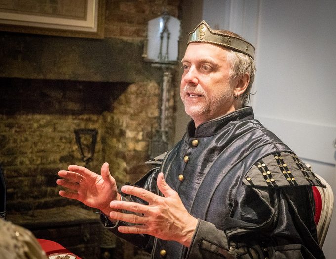 Garriott sigue haciendo apariciones como “Lord British”.