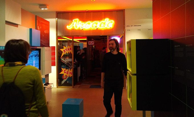 El arcade microscópico tiene cierto atractivo.