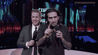 Un alegre Josef Fares manda un saludito para APTRA