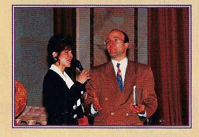 Bruno Bonnell recibiendo el premio, en el número 57 de Generation 4.